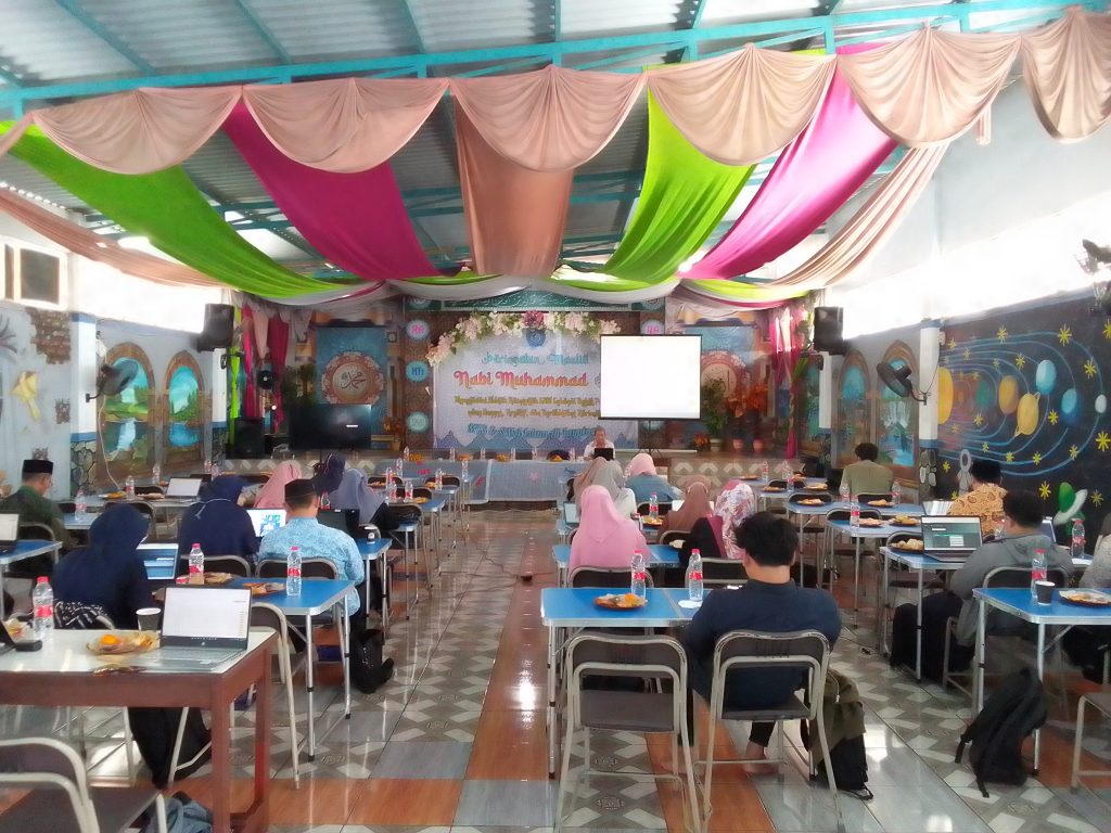 Kegiatan KKM MI – MTs – MA Tangerang di Aula Al-Layyinah