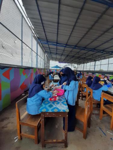 MTS Al Layyinah Pengolahan Buah Prakarya 1